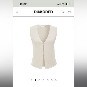 Rumored vest in ivory! Perfect condition, double clasp.